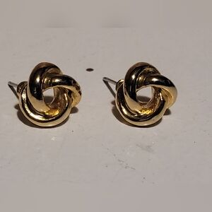 💚10 for $10💚 Bundle and save Elegant Gold Knot Earrings